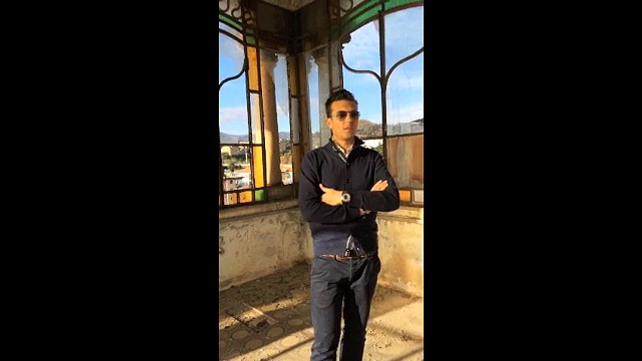 Villa Zanelli a Savona. Speziali la illustra dalla torretta Liberty