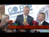 Rama viziton Panairin e Punësimit - Top Channel Albania - News - Lajme