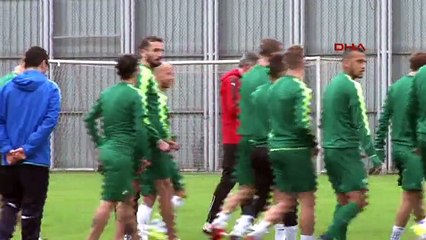 Bursaspor, Ersel Uzgur'la ilk antrenmanını yaptıZiraat Türkiye Kupası 3'üncü Turu'nda Salı günü Utaş