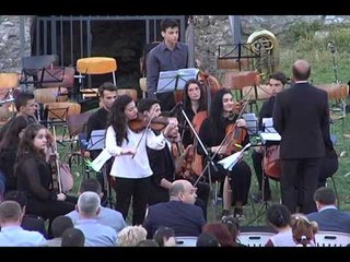 BETEJA PER BASHKINE E DURRESIT,DUMA FLET PER GJELBERIMIN,DAKO TAKON MUZIKANTET LAJM