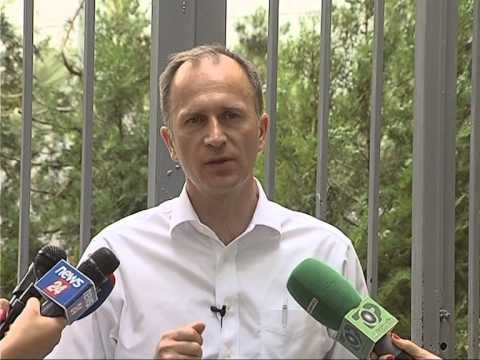 GJERGJ BOJAXHI PREMTON ELEMINIMIN E MESIMIT ME DY TURNE NE SHKOLLAT E TIRANES LAJM