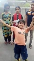 pti imran khan funny copying by little kids...amazing