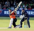 SHAHID 'BOOM BOOM' AFRIDI QUICKFIRE 28 VS ENGLAND T20 2006