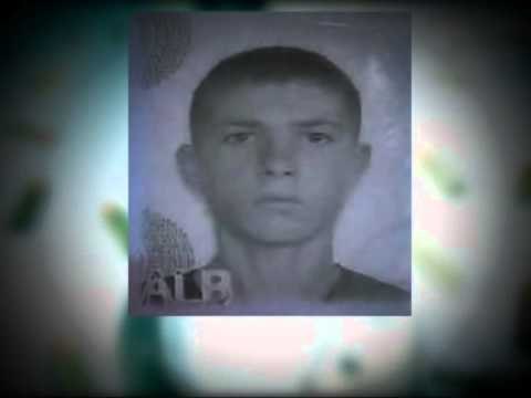 POLICIA PRANGOS NJE NGA AUTORET E DYSHUAR TE MASAKRES SE THUMANES NE LAÇ LAJM