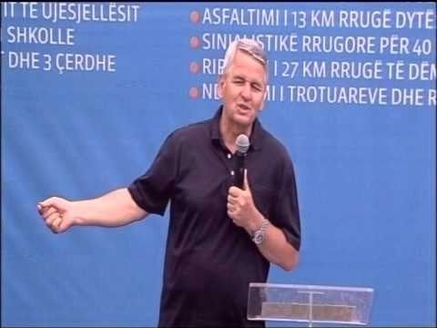 KOSOVA PREMTON NDERHYRJE NE INFRASTRUKTURE NE TAKIME NE PRISKE DHE KAMEZ LAJM