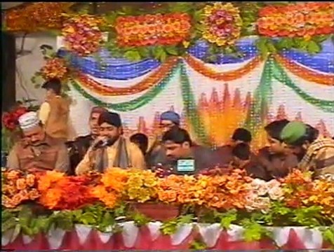 KARAM KARAM MOLA NICE HAMAD MEHFIL FAROOQ GANJ LAHORE 2015 BY MUHAMMAD USMAN QADRI