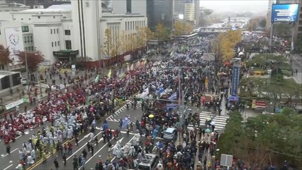 احتجاجات بكوريا الجنوبية رفضا لكتاب تاريخ