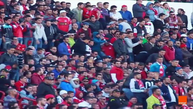 شاهد كيف تفاعل جمهور النجم بشكل رائع مع تشكيلة الفريق