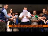 Protesta masive e UÇK: Jo Gjykatës Speciale - Top Channel Albania - News - Lajme