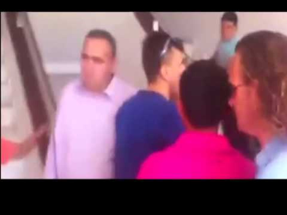 PROCESI I VOTIMIT NE SHQIPERI KALON QETE DHE ME INCIDENTE SHUME TE VOGLA LAJM