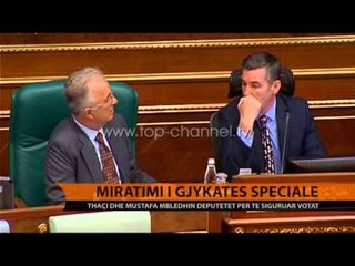 Votimi i Speciales, Thaçi e Mustafa takojnë grupet parlamentare - Top Channel Albania - News - Lajme