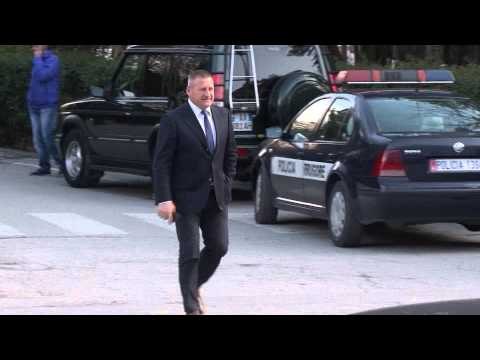 PERFAQESUESIT E OPOZITES, SKEPTIK PER DEKLARATAT E BASHES