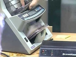 GUVERNATORI SEJKO URDHERON BANKAT QE TE MOS TRANSFEROJNE PARA JASHTE SHTETIT LAJM