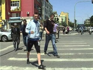 RRITEN TEMPERATURAT DHE SJELLIN MBUSHJE TE URGJENCAVE PER SHKAK TE INFEKSIONEVE LAJM