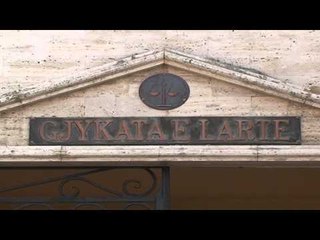 AMBASADORI AMERIKAN DONALD LU I SHOKUAR NGA RASTET E KORRUPSIONIT NE GJYQESOR LAJM