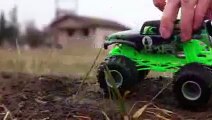 Grave Digger Monster Truck Toy - Diecast Monster Jam