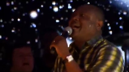 Irmão Lazaro canta a musica Mesmo Assim te Louvarei