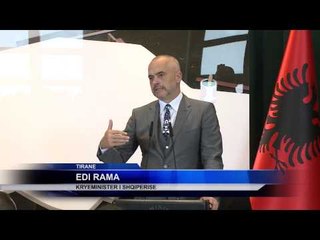 MERKEL MBYLL VIZITEN  NE TIRANE