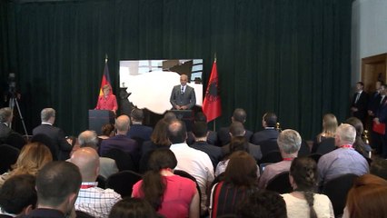 MEDIAT GJERMANE: MESAZHET E MERKEL NE TIRANE