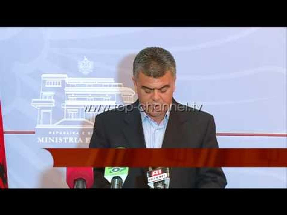 Rriten temperaturat, shtohen zjarret - Top Channel Albania - News - Lajme