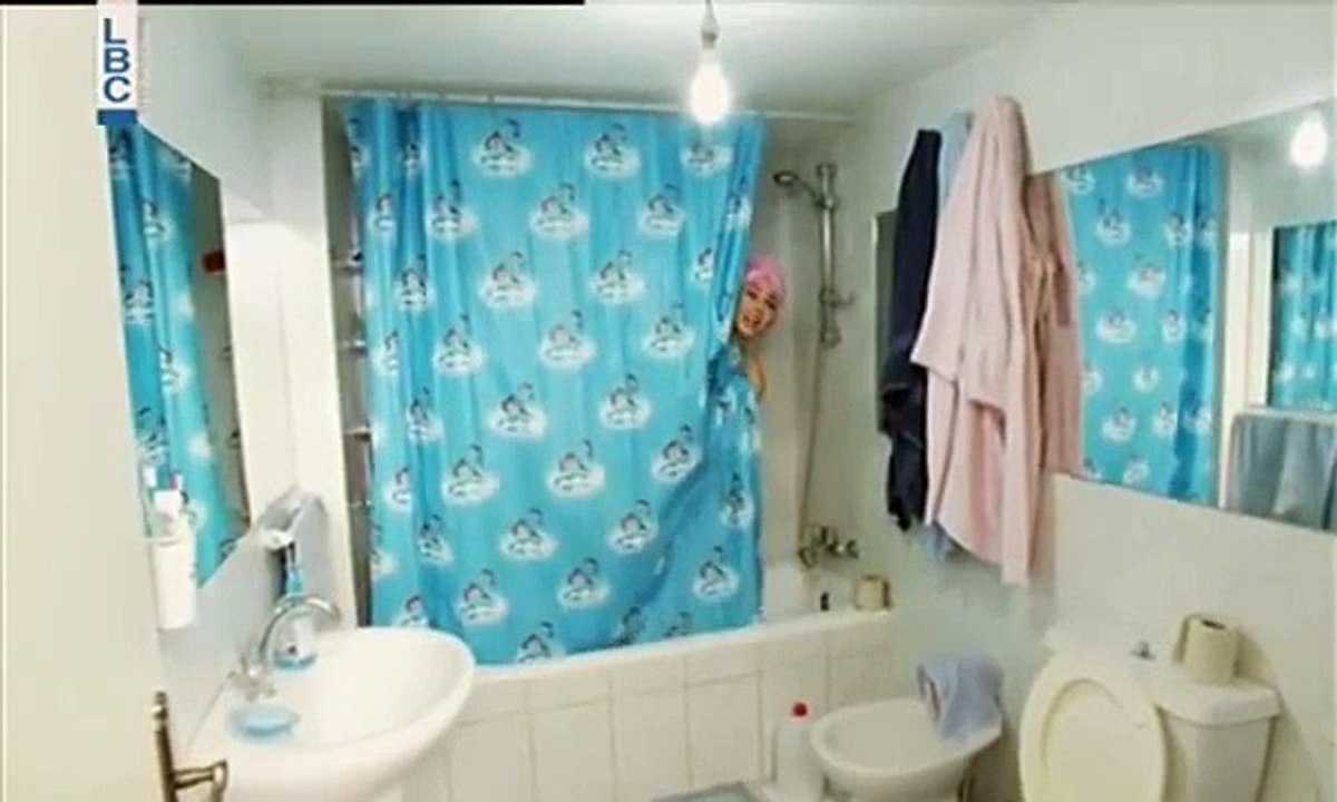 الطَارق أعمى و الجارة بدون ثياب و النهاية غير متوقعة.. تفرجوا ههههه - vidéo Dailymotion