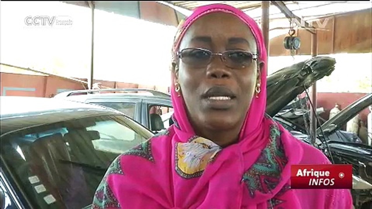 Coup dur aux stéréotypes à Dakar : davantage de mécaniciennes dans la capitale sénégalaise
