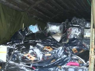 SERISH KONTRABANDE KAPET KAMIONI ME KONFEKSIONE NE KORÇE LAJM