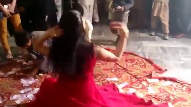 Deedar New Mujra 2016 Pakistani Sexy Dance saraiki jhankar Girls Dance Beautiful Dance
