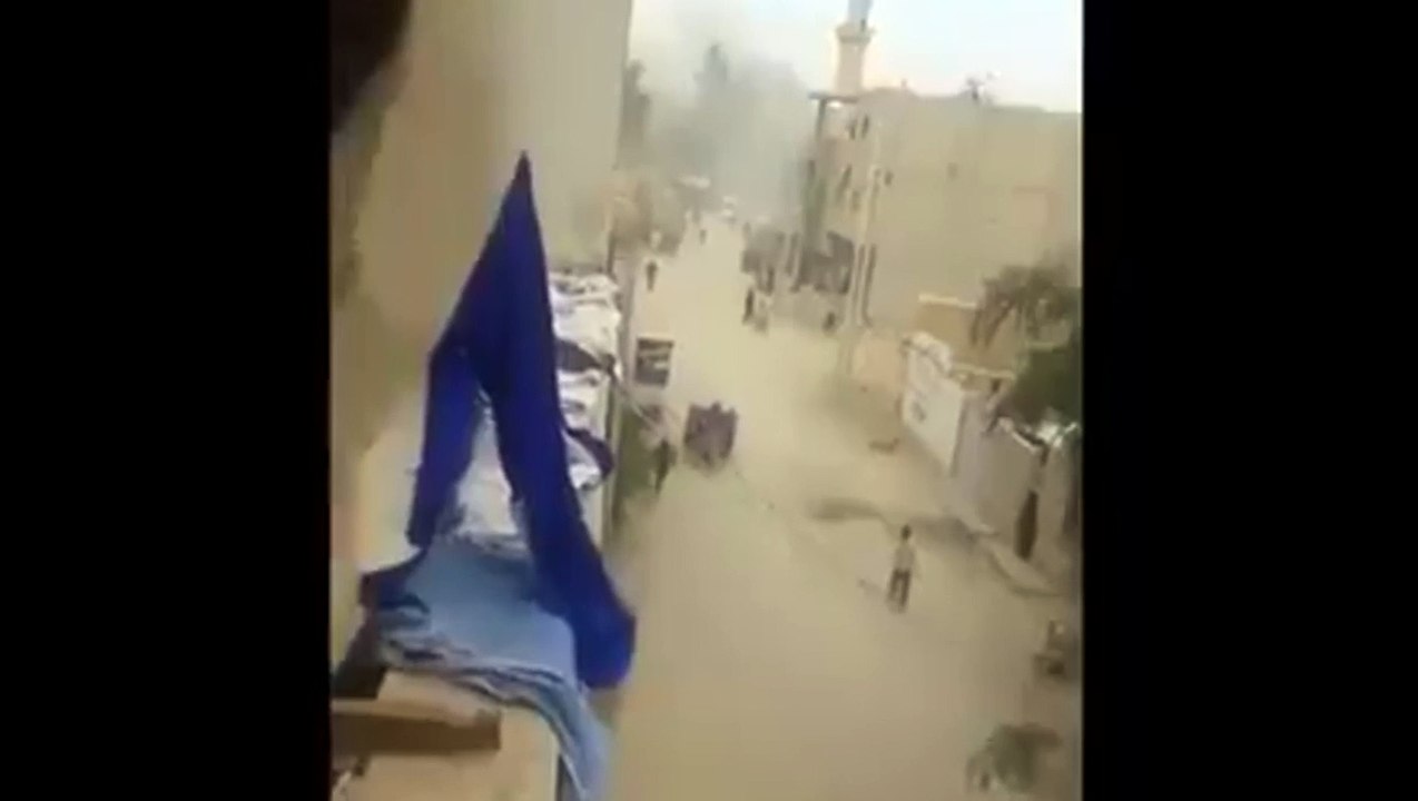 Live Air strike footage from Syria
