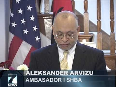 ARVIZU PER ZGJEDHJET SHBA NDIHMON ME TRAINUES PROCESIN ZGJEDHOR LAJM