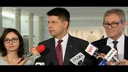 Ryszard Petru:  Zacznijmy [obalać rząd PIS] od internetu