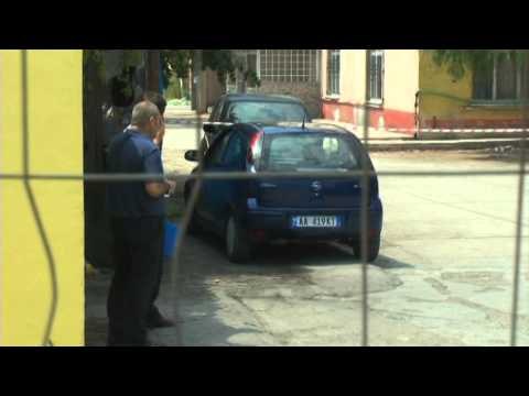 PLAGOSET ME ARME NJE 19 VJECAR NE DURRES POLICIA ARRESTON 2 VELLEZER SI AUTORE LAJM