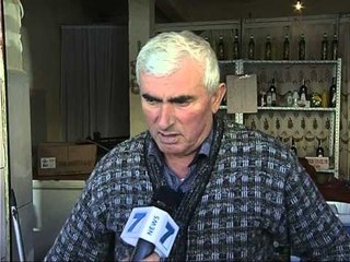 BLLOKIMI I RRUGEVE SHFAQEN VESHTIRESITE NE  QARKULLIMIN E MALLRAVE LAJM