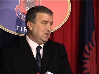 PENGMARRJE NE TIRANE NE GJENDJE DEPRESIVE MERR PENG FAMILJEN E TIJ LAJM