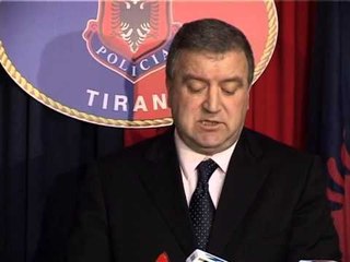 OPERACIONI OMBRELLA ARRESTOHEN 4 GRABITES BANKASH NE TIRANE LAJM