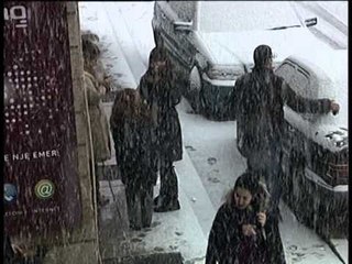 BORE NE TIRANE ZBARDHET KRYEQYTETI NGA RRESHJE TE PAZAKONTA LAJM