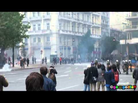 GREVA E GAZETAREVE MEDIAT PROTESTOJNE NDAJ KONTRATAVE TE PUNES LAJM