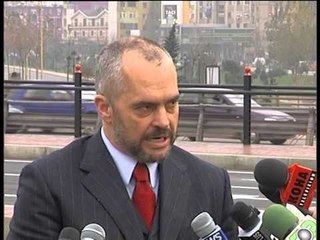 RAMA PERURON UREN TE LANA QEVERIA PO PENGON NDERTIMIN E UNAZES SE MADHE LAJM