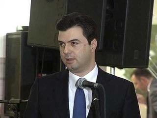 BASHA PER PROCESIN LIBERALIZIMI PO ECEN ME RITME NORMALE LAJM