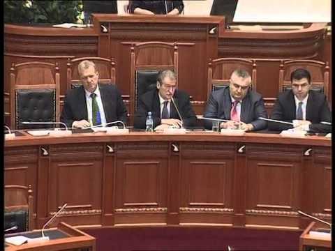 KRIZA POLITIKE SHBA BEJNE THIRRJE PER ZGJIDHJE TE SHPEJTE LAJM