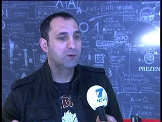 EKSPOZITA “FJALA” 6 ARTISTE DHE PEDAGOGE “LEKSION” ARTI MBI FJALEN LAJM