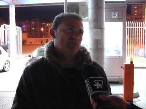 PORTET E VENDIT NE DURRES NUK KA AMBJENTE KU PASAGJERET TE PRESIN LAJM