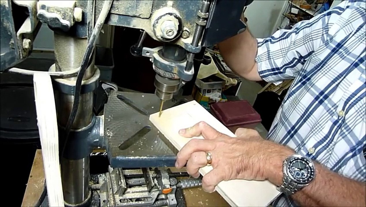 How to make a Mini Lathe