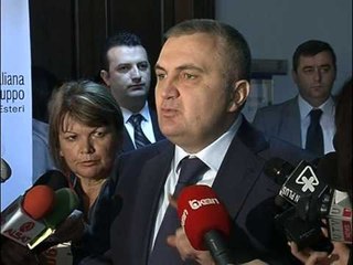 META NE KUNDERSULM EDI RAMA REGJISOR I VIDEOS SE BASHKU ME TOM DOSHIN LAJM