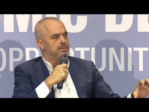 KRYEMINISTRI RAMA PARALAJMERON FUSHATE DHE NDESHKIM KUNDER INFORMALITETIT NE BIZNES LAJM