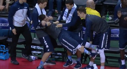 Compilation des célébrations délirantes d'une jeune équipe de basket