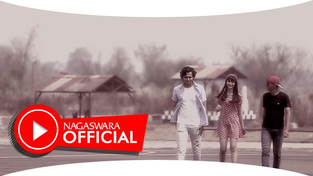 Kerispatih - Menyerah di Hadapan Cinta - Official Music Video NAGASWARA