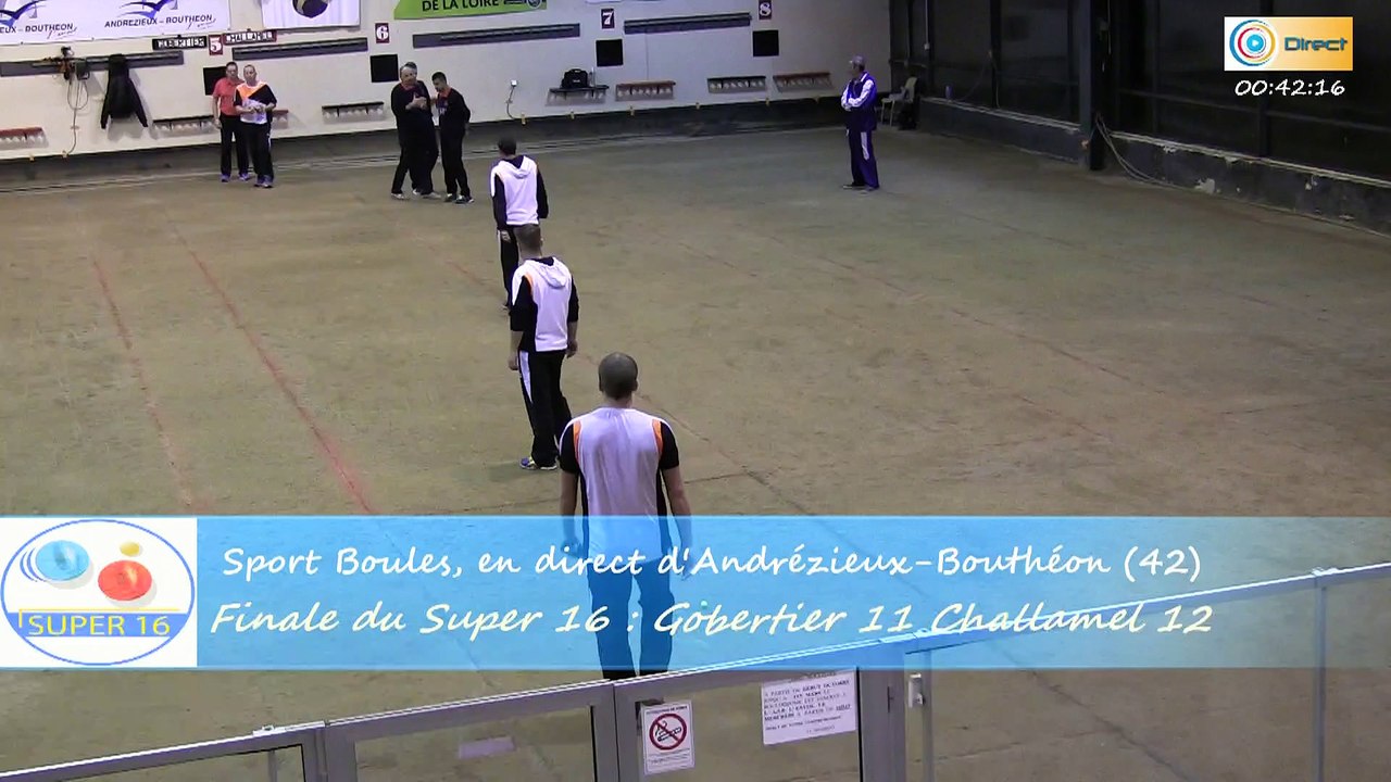 Mène 10, finale du Super 16 Masculin, Challamel contre Gobertier, Sport Boules, Andrézieux-Bouthéon 2015