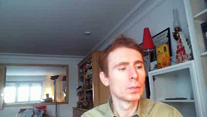 Wiwi égratigne "égo" d'Indila