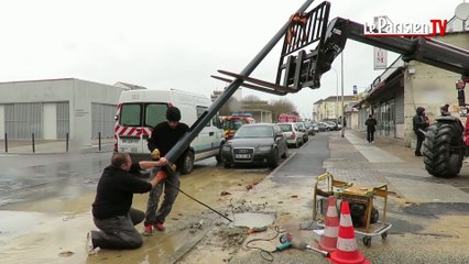 Creil : ils enlèvent un poteau électrique pour stopper une fuite d'eau